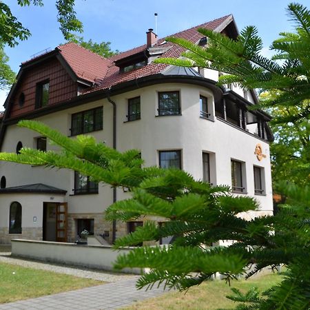 Hotel Jasny Dwor Polanica-Zdrój Exteriér fotografie