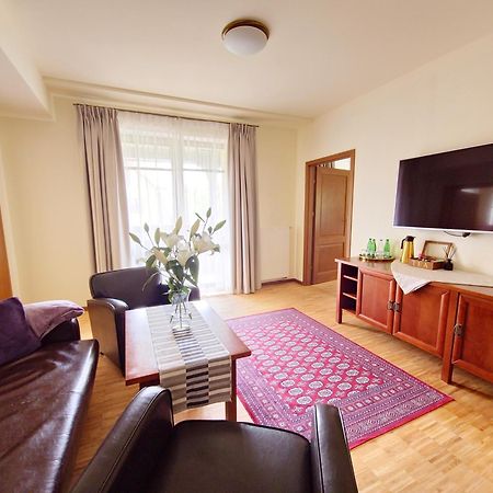 Hotel Jasny Dwor Polanica-Zdrój Exteriér fotografie