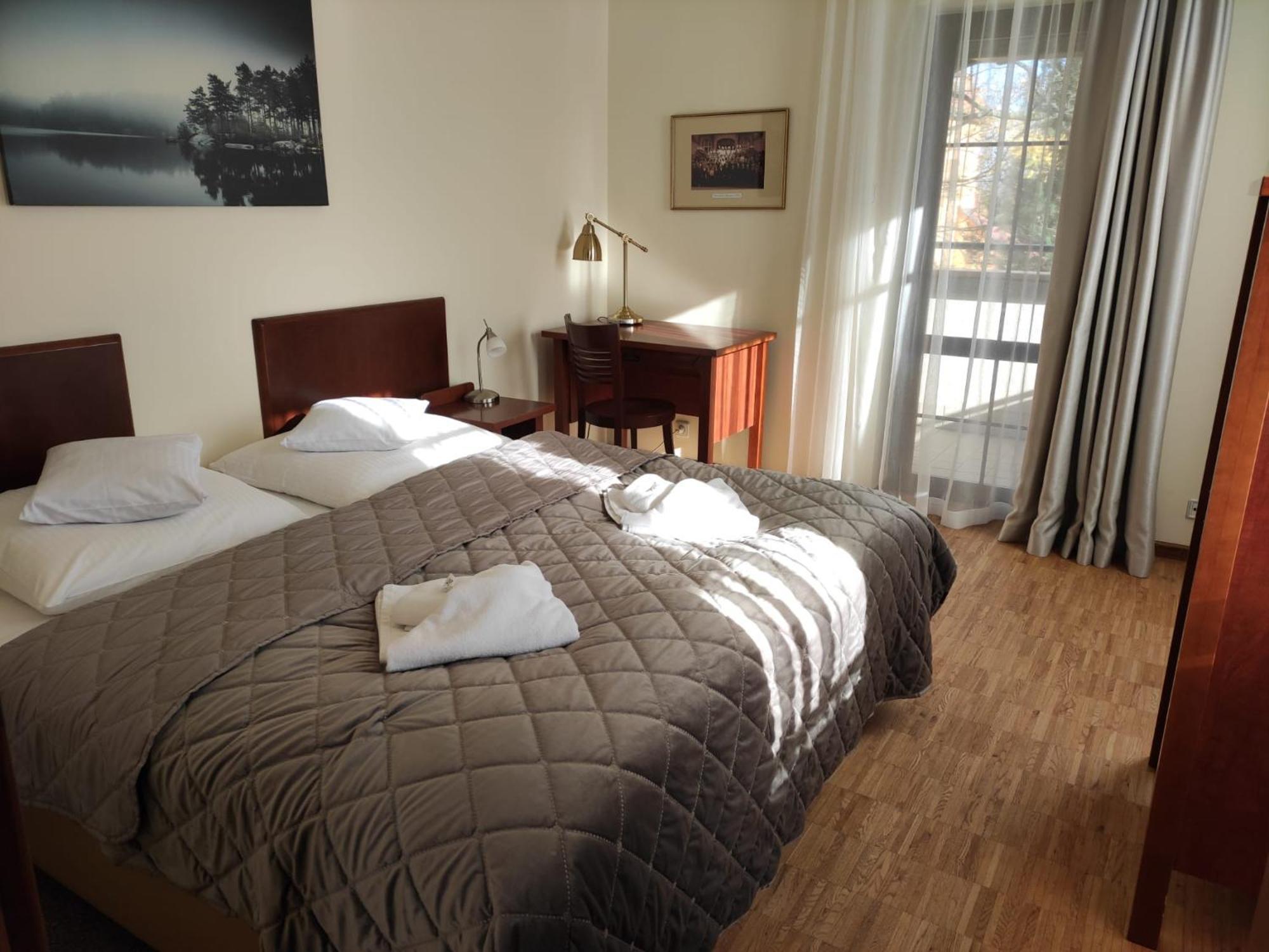 Hotel Jasny Dwor Polanica-Zdrój Exteriér fotografie