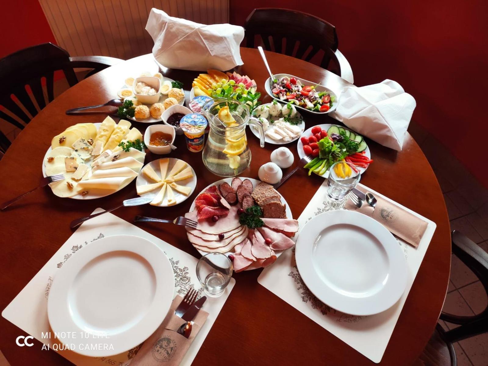 Hotel Jasny Dwor Polanica-Zdrój Exteriér fotografie