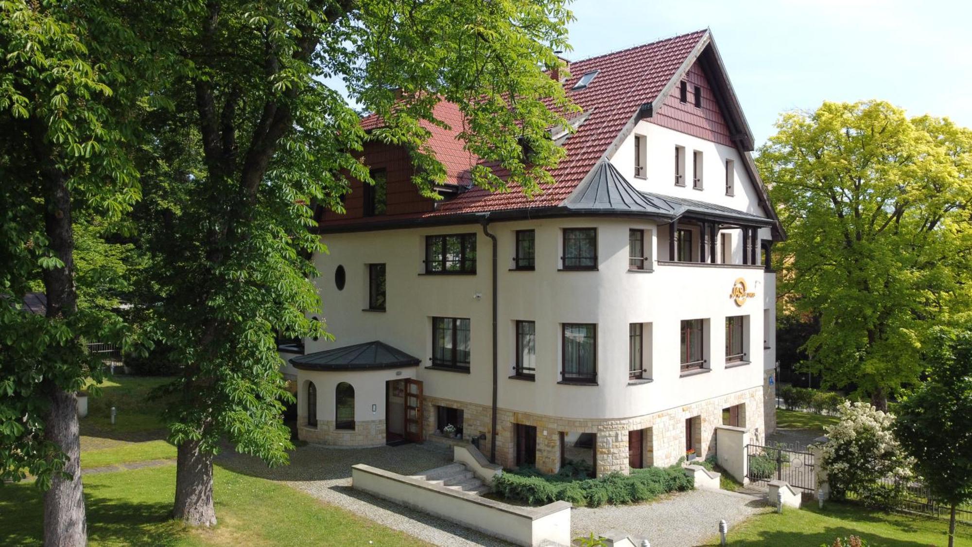 Hotel Jasny Dwor Polanica-Zdrój Exteriér fotografie