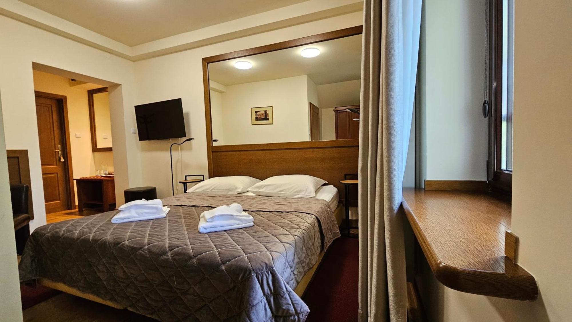 Hotel Jasny Dwor Polanica-Zdrój Exteriér fotografie