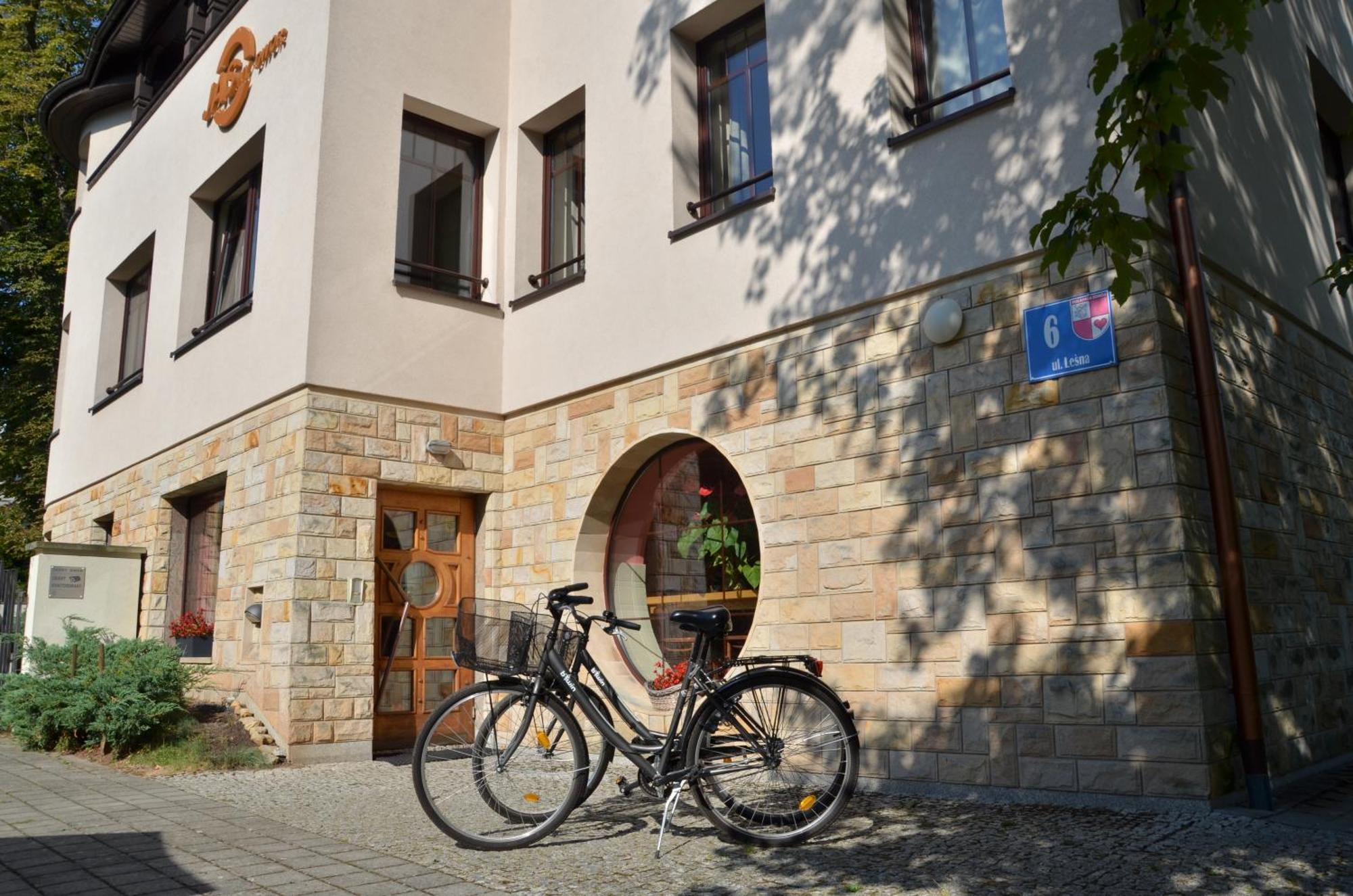 Hotel Jasny Dwor Polanica-Zdrój Exteriér fotografie