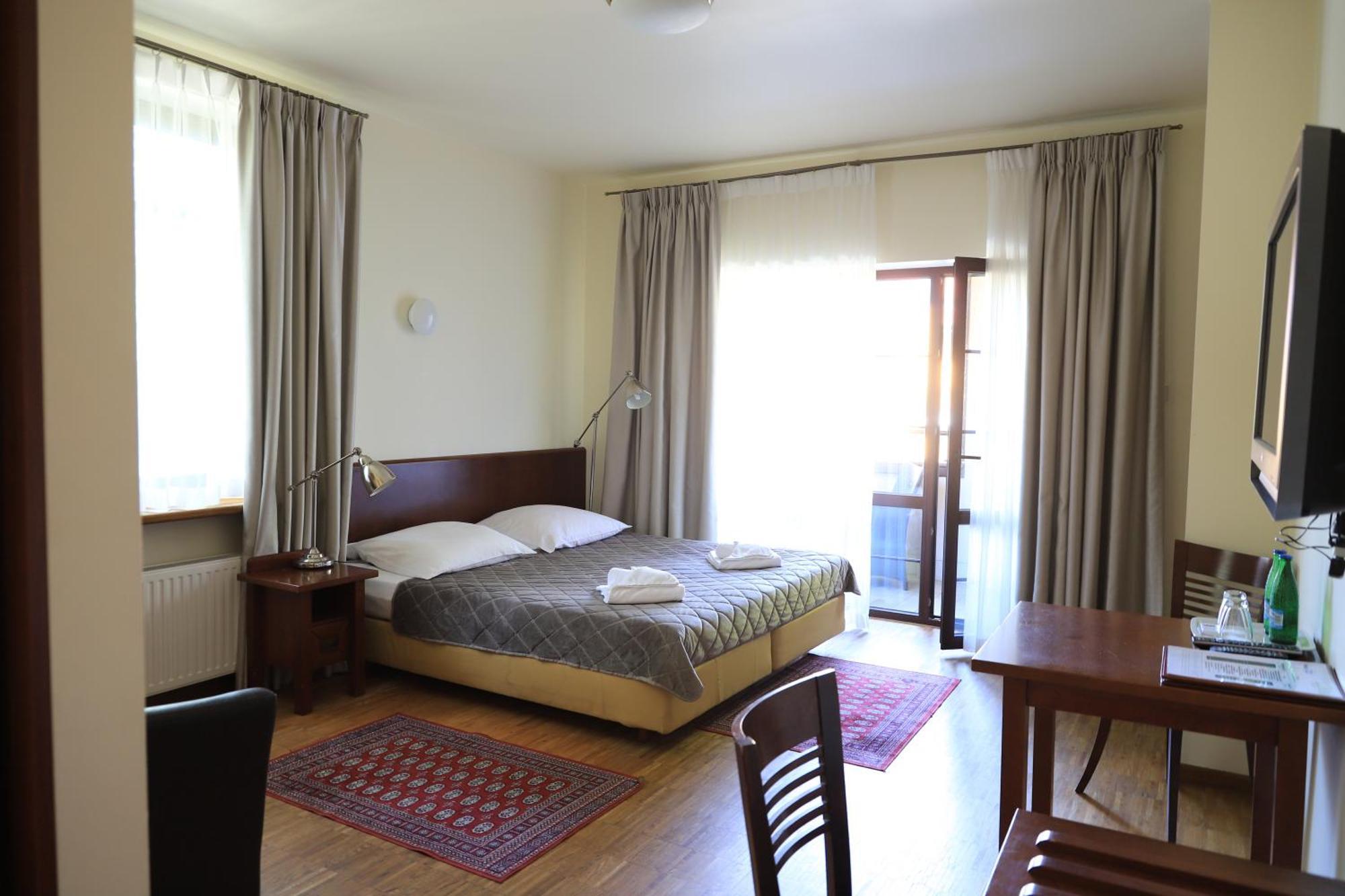 Hotel Jasny Dwor Polanica-Zdrój Exteriér fotografie