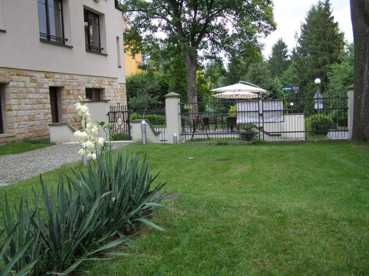 Hotel Jasny Dwor Polanica-Zdrój Exteriér fotografie